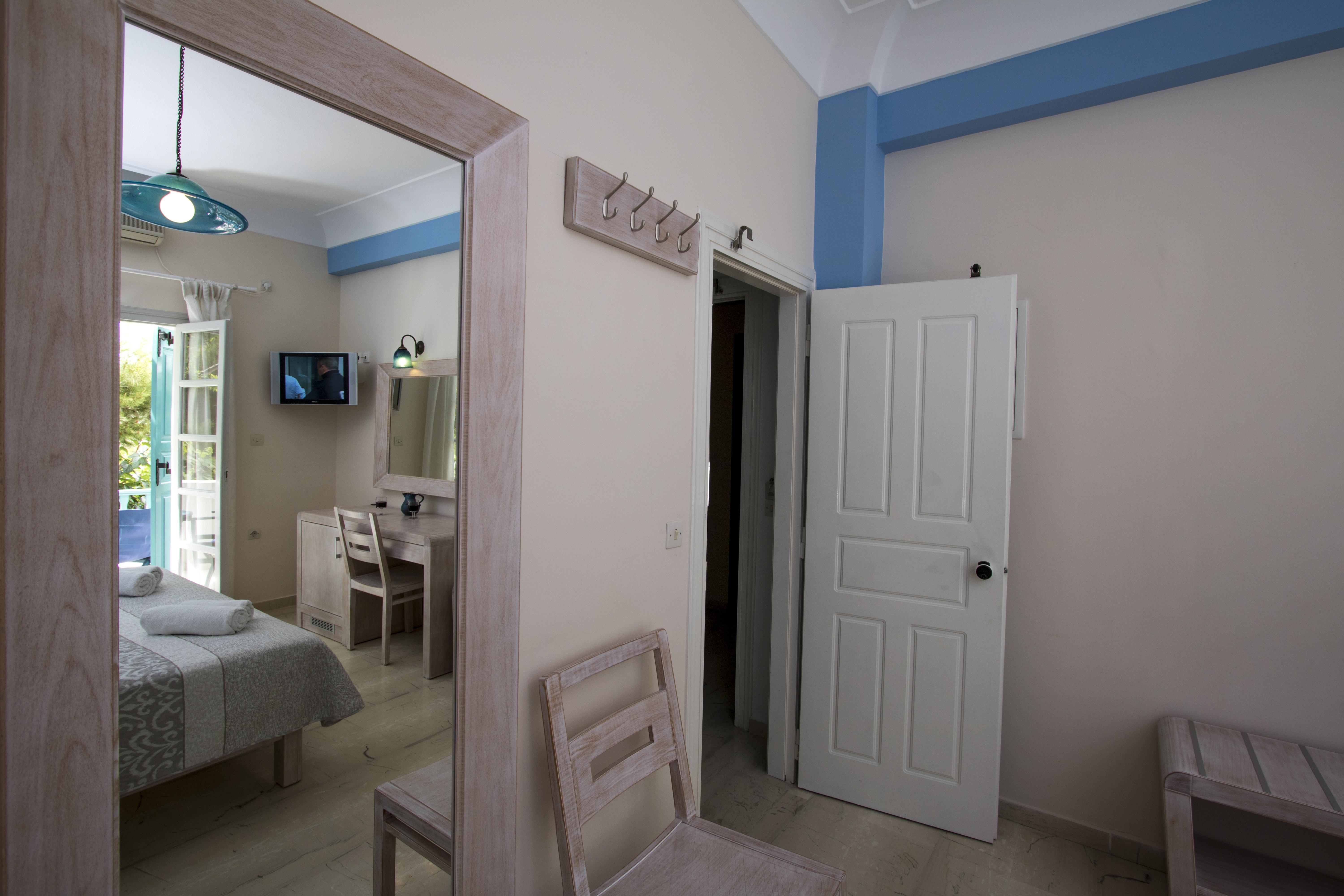 Hotel Andreas Kamari  Bagian luar foto